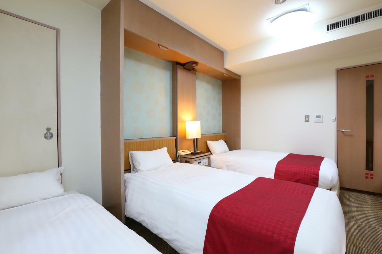Hotel Wing International Shin-Osaka Exterior photo